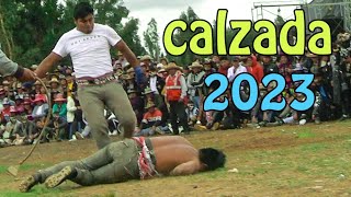 momentos del takanakuy 2023 realizado en Calzada Santo Tomas [upl. by Nemracledairam]