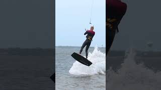 How to pre load pop  Kiteboarding [upl. by Ahsinwad]