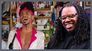 Voice Teacher Analyzes DURAND BERNARR  TINY DESK CONCERT [upl. by Kerby]