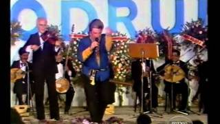 Zeki Müren  Hayriye BODRUM KONSERLERİNDEN [upl. by Ydniahs]