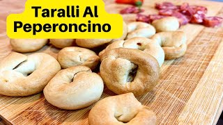 Taralli Salati al Peperoncino Fatti in Casa  Ricetta Facile e Veloce [upl. by Nairred]