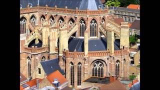 Veurne SintNiklaaskerk automatische melodieën beiaard  angelusluiden [upl. by Batista994]