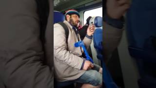 Uitati un boschetar care se ia de lume in tren😅😅😅 [upl. by Ditter]