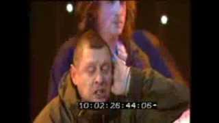 Happy Mondays  Step On Shaun and Bez fighting live MEN Arena 2008 [upl. by Aehsrop]