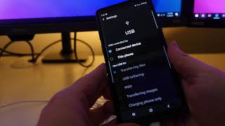 What Happens When You Plug USB C Headphones Into Galaxy Note 9 [upl. by Dalenna]