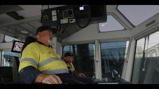 Behind the Scenes Svitzer Geraldton towage experts at work [upl. by Aniras]