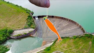 Illinois Spillway Fishing Hooks a BIGGUN [upl. by Leziar]