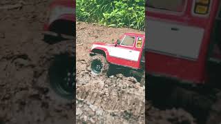 Mudding   Element Sendero Crawler [upl. by Anor]