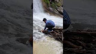 Abshar kumratvalley drinkingwater with fazal ali [upl. by Simpson]