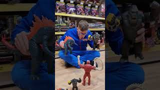 Les Figurines Godzilla amp Kong sont chez Smyths Toys godzilla kong smythstoys [upl. by Odnumyar]