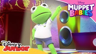 How Kermit Got His Groove 🕺  Muppet Babies  Disney Junior Arabia [upl. by Ecertap]