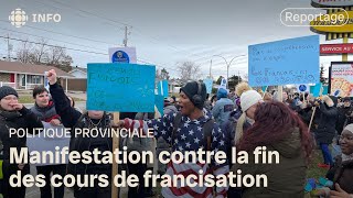 « J’ai honte »  la fin des cours de francisation dénoncée à Rimouski [upl. by Htebsil850]