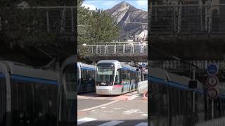 Croisement Citadis Grenoble [upl. by Cissej]