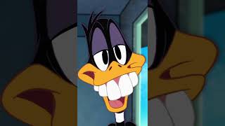 Looney Tunes en Latino shorts  Daffy rostri Job WBKidsLatino​ [upl. by Brockie]