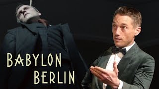 BABYLON BERLIN Staffel 3x1 Gereon hat eine Horrorvision  Volker Bruch erklärt die Eröffnungsszene [upl. by Nil]