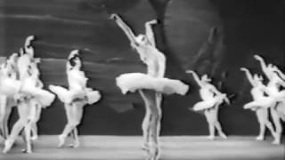 Het Nationale Ballet danst Het Zwanenmeer in 1965 [upl. by Annahsor848]