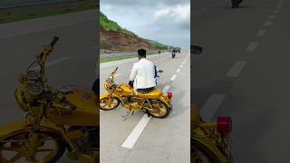 Golden bike crazysuperbikes stunt superbikesflyby riderz rider biker bike bikelife [upl. by Romo874]