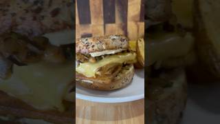 Vegan breakfast sandwich vegan veganfoodie foodie yummy [upl. by Gabe472]