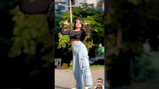 Jb m shake kra😉 dance look youtube ytshorts trending viralvideo upneetkaur bollywood [upl. by Ynohtona678]