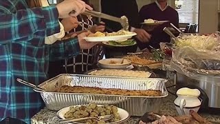 How to keep politics out of Thanksgiving dinner [upl. by Hogle553]