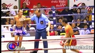 Pongsiri Por Ruamrudee Rambo vs Langsuan Panyutapoom 5th August 2013 [upl. by Jovi721]