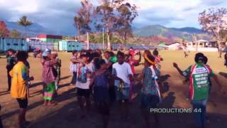 ToMartin  Patti Doi Live During ENB Day 2015 Goroka [upl. by Odom87]