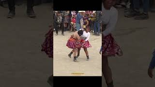 Warmi Takanakuy Arequipa takanakuy huaylia costumbres baile [upl. by Araht]