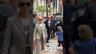 Anna Wintour❤️MichaelKors and Tory Burch at RockefellerCenter New York this morning nyfw nyc [upl. by Anekam539]