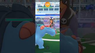 quotMega swampert vsquotMega houndour quot in Pokemon go 💪😱pokemon battle raids shorts video [upl. by Ettennal]