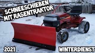 ❄️ Schneeschieben mit Rasentraktor  Schneechaos  Murray Rasentraktor  Winterdienst im Dorf 🌨️ [upl. by Malvin]