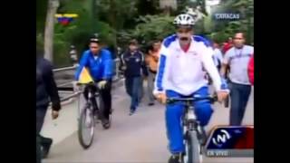 Maduro se cae de una bicicleta y Homero le dice idiota [upl. by Aznecniv]