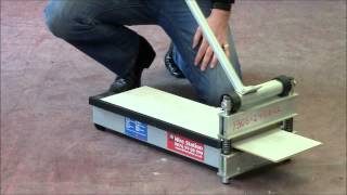 How to use the Hire Station laminate floor cutter [upl. by Kared]