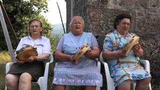 María María e Hermelinda A Ermida Pazos de Borbén  Costureiriña bonita [upl. by Hillinck940]