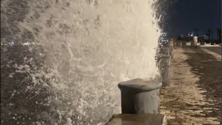 Se sale el mar en Mazatlán Fuerte marejada en Mazatlán [upl. by Eivla608]