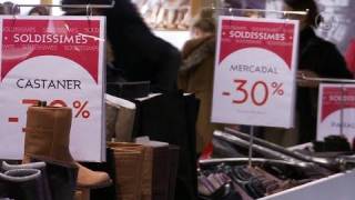 Début des soldes dhiver en France [upl. by Calderon5]