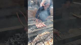 Come and taste Xinjiang’s crispy and tender lamb skewers xinjiang food [upl. by Marlee521]