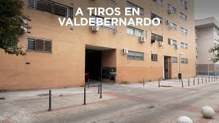 Batalla campal entre vecinos y la policía en Valdebernardo [upl. by Tindall572]