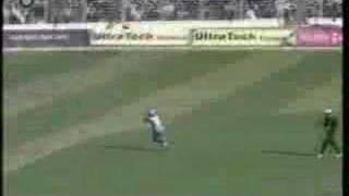 Ganguly caught Jayasuriya of Zaheers bowling [upl. by Alur521]