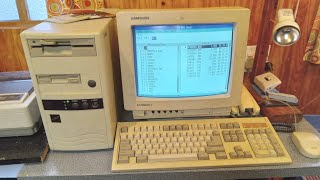 The newly rebuilt Windows 31 computer with DOS Shell [upl. by Jolee851]