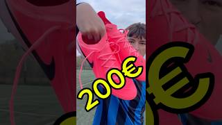 Scarpe da calcio 200€ Vs 10€ [upl. by Accebber420]