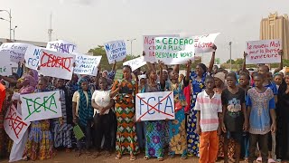 Soutien aux Autorités AES création dune confédération abandon du Franc adhésion aux BRIlCS [upl. by Dambro]