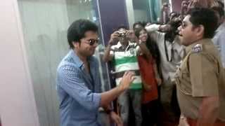 Simbu Dances on Osthi Song  Suryan Fm Studios During PODA PODI Audio Launchh [upl. by Aset576]