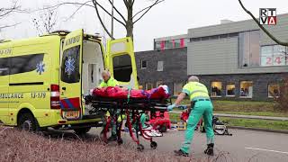 Motorscooter botst met fiets bij Amstelveen college [upl. by Budd]