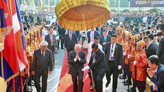 First Day of Water Festival 2024 was Epics by King Norodom Sihamoni Cambodians stand to cheers [upl. by Edwina]