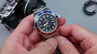 Glycine Combat Sub GMT BlueRed GL0381 Review [upl. by Stichter]