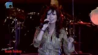 Nancy Ajram  Hara El Saqueen Live Performance 04 [upl. by Idonna]