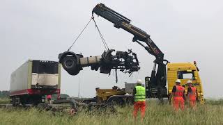 Ongeluk vrachtwagen A6 152018 Betten berging [upl. by Schuster]