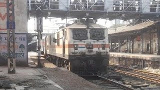 12071 janshatabdi Express Departure from kalyan junction [upl. by Sharman138]