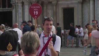 Venecija ograničila broj ljudi u turističkim grupama [upl. by Culosio]