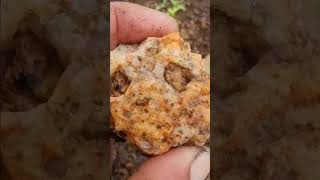 Finding Natural Agate Gemstone At The Mountain part 1210gemstone [upl. by Blancha]